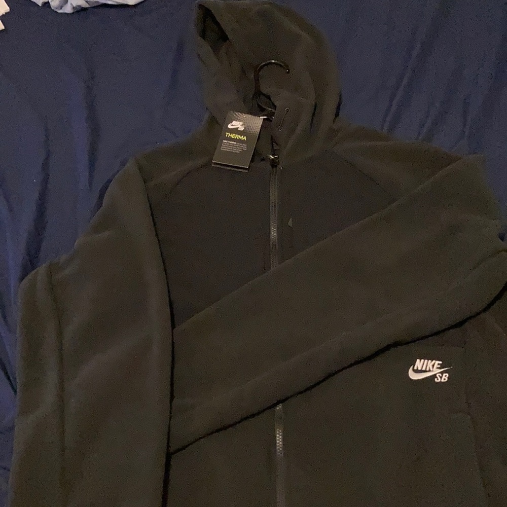 Nike SB Polartec size LARGE NWT